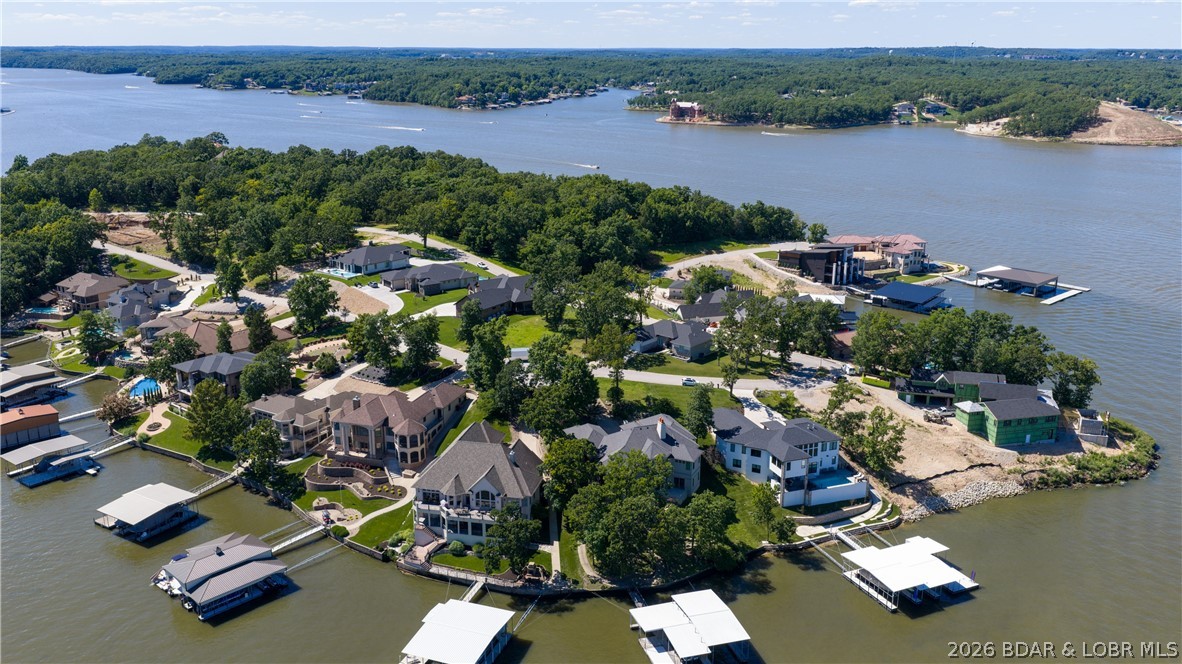 Nichols Point - Land