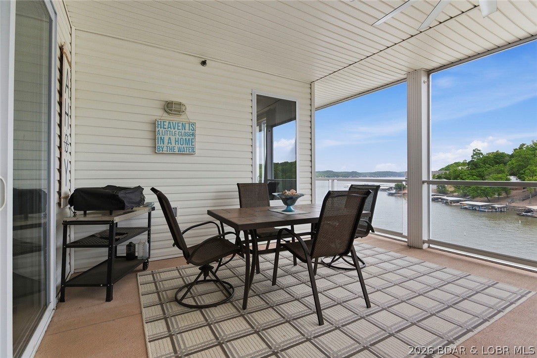 Sunset Palms Condominium - Residential