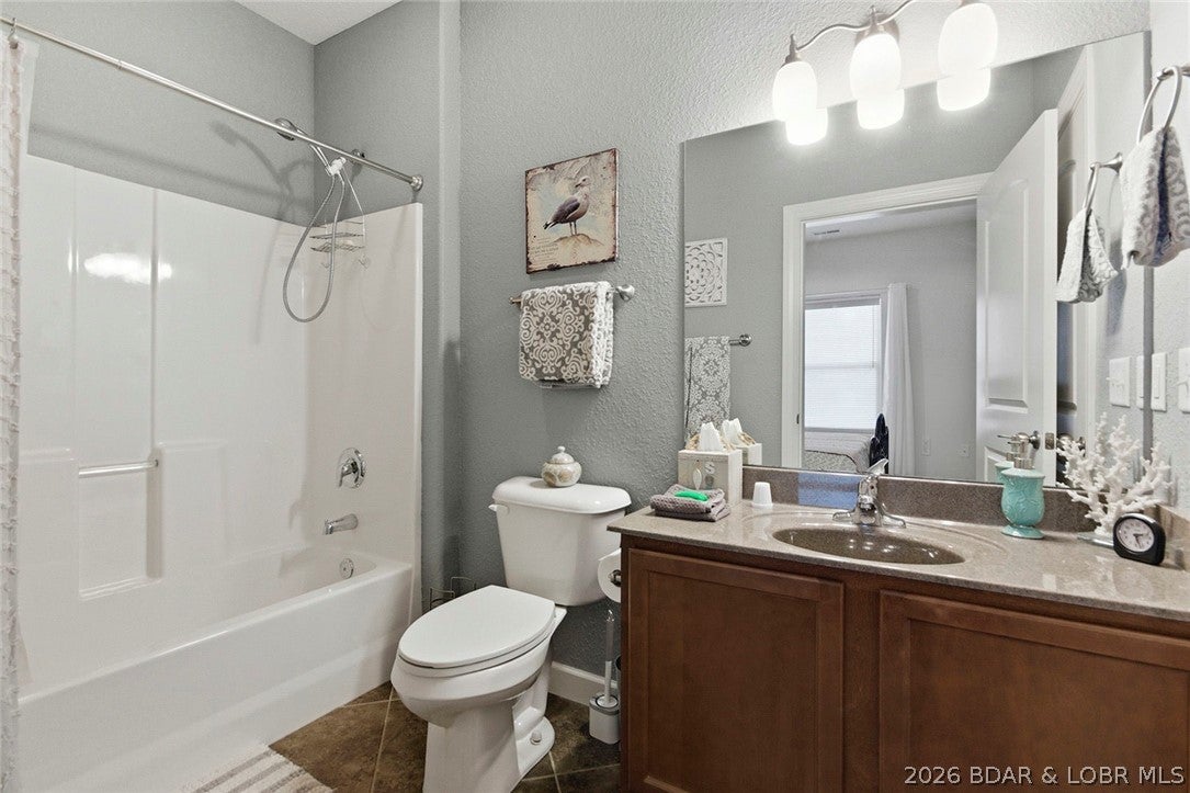 Sunset Palms Condominium - Residential