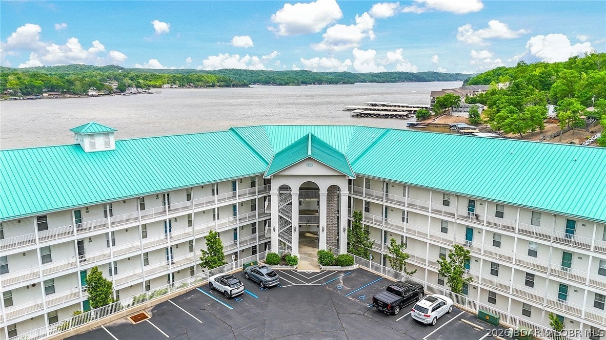 Sunset Palms Condominium - Residential