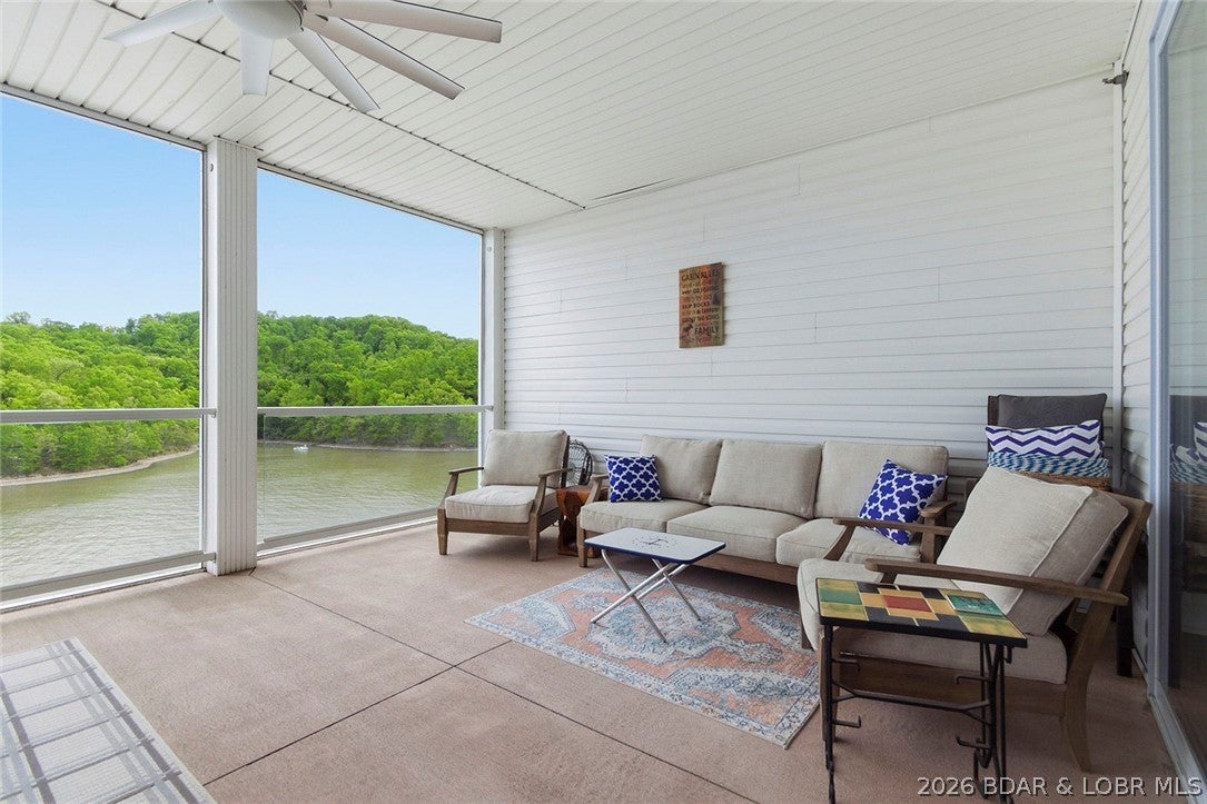 Sunset Palms Condominium - Residential