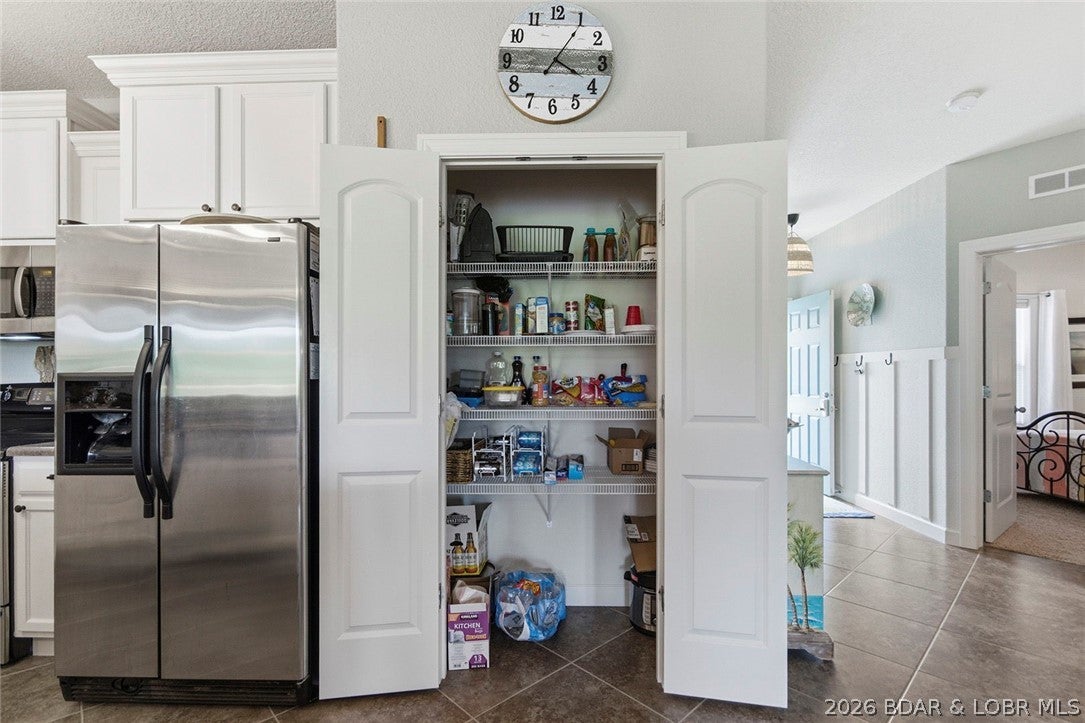 Sunset Palms Condominium - Residential