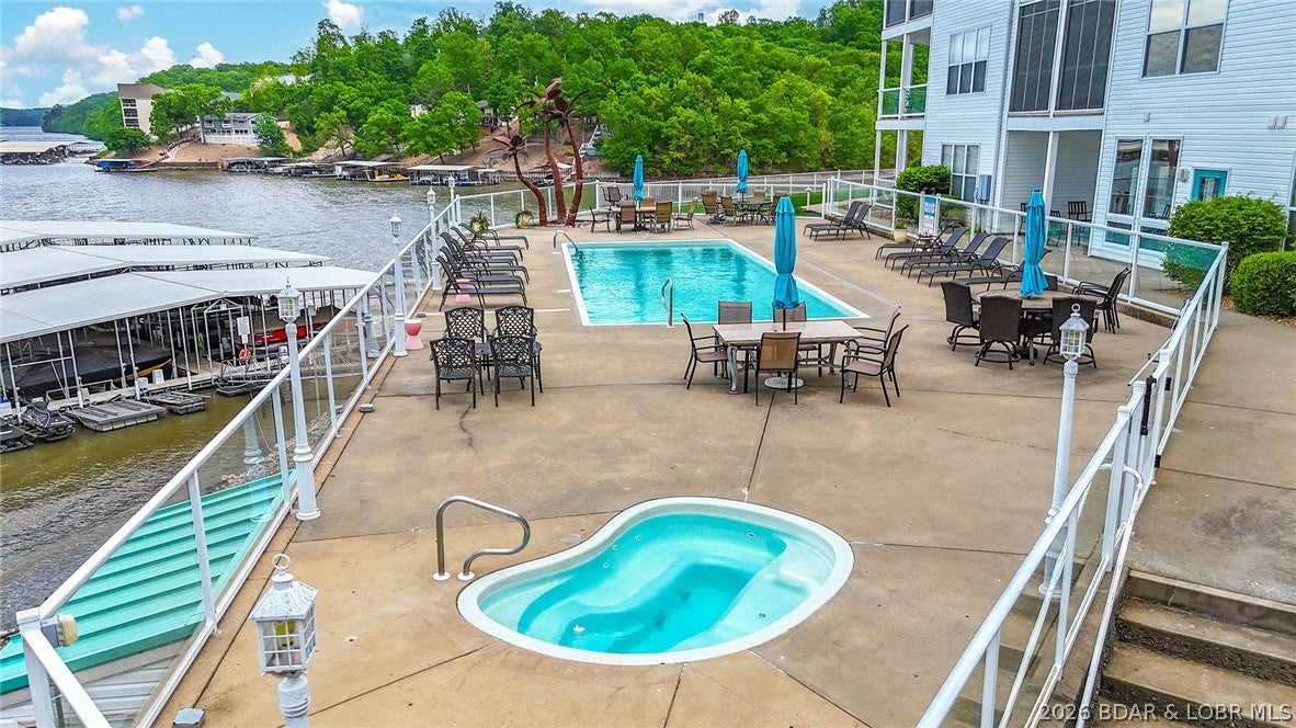 Sunset Palms Condominium - Residential