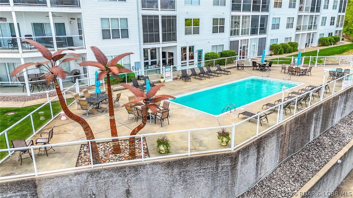 Sunset Palms Condominium - Residential