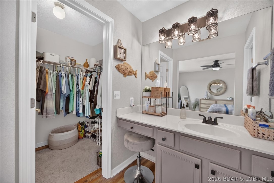Oak Bluff Condominium - Residential