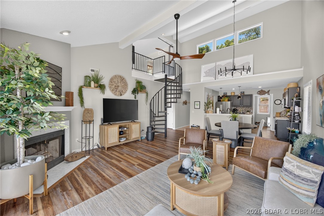 Oak Bluff Condominium - Residential