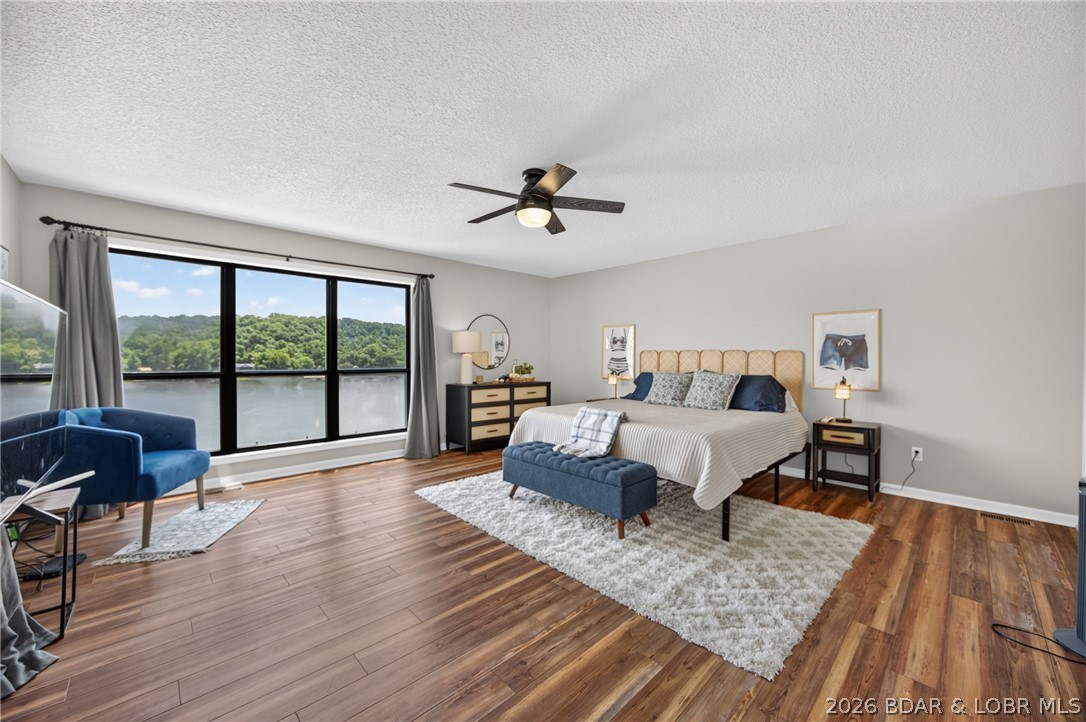 Oak Bluff Condominium - Residential
