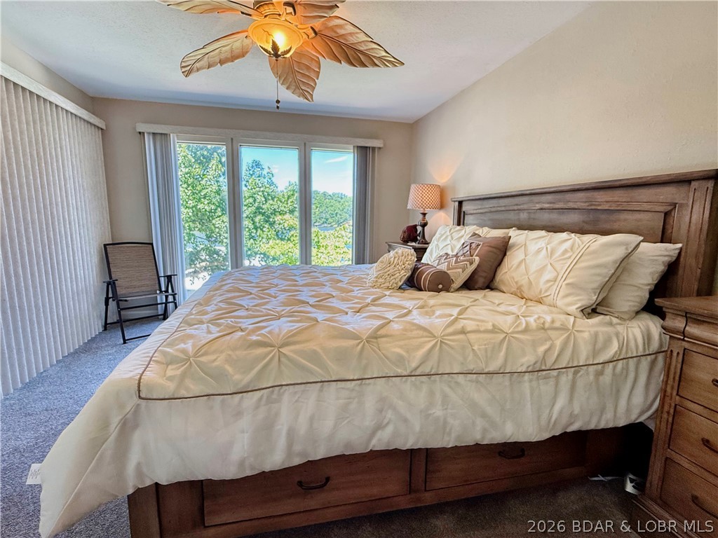 Jonathans Landing - Residential