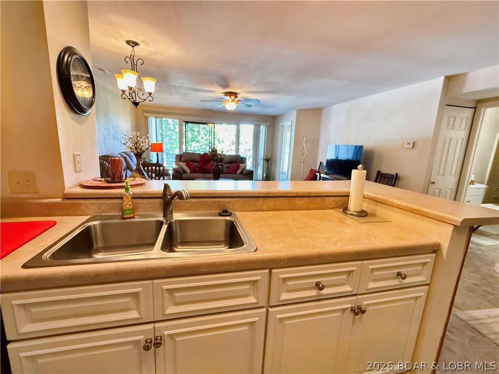 Jonathans Landing - Residential