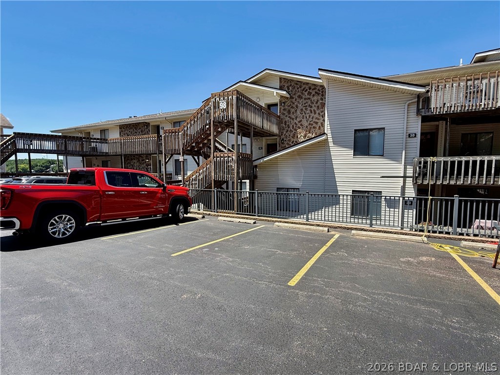 Jonathans Landing - Residential