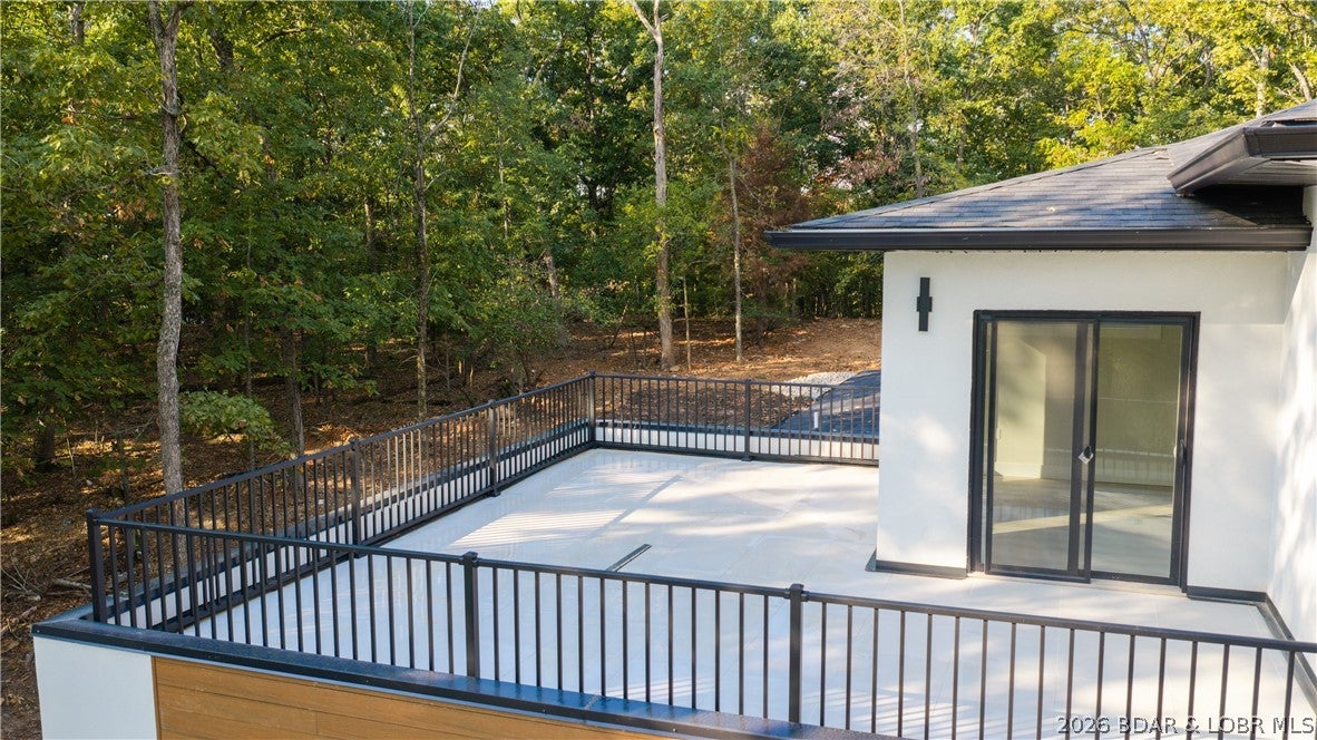 La Riva Est - Residential