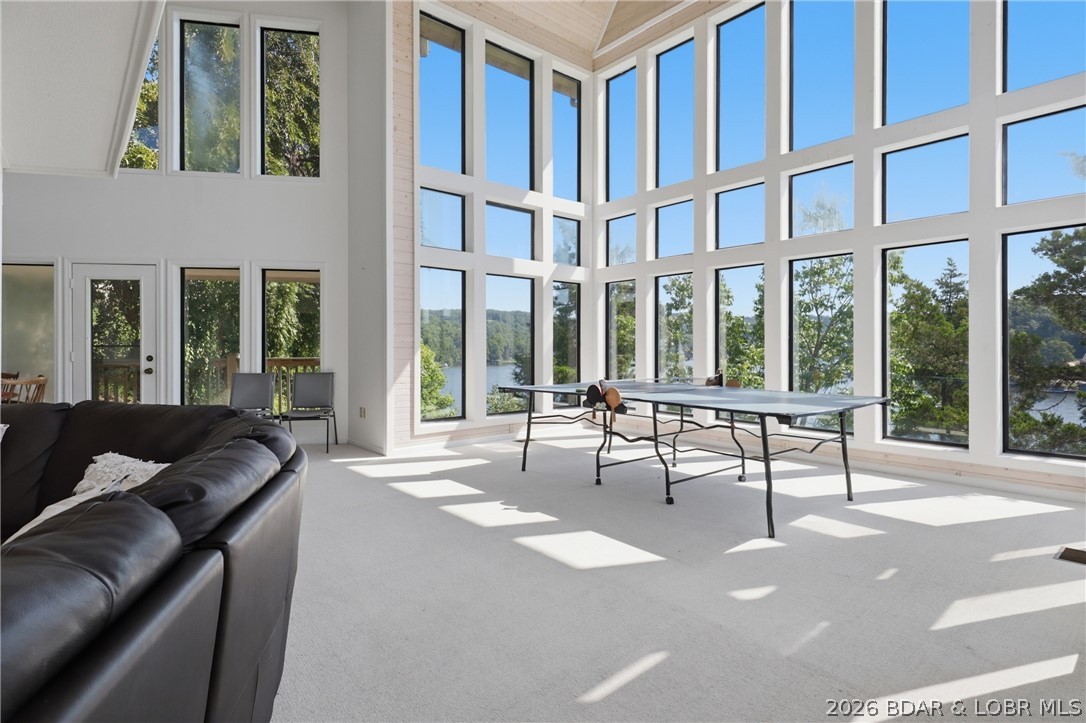 Oak Bluff Condominium - Residential