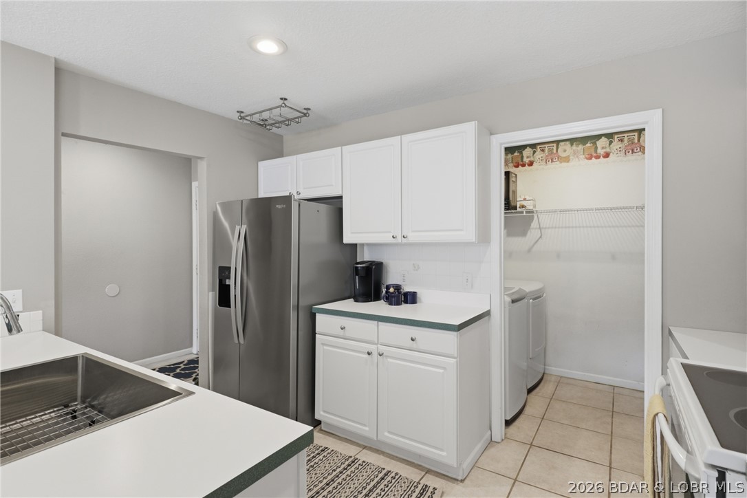 Oak Bluff Condominium - Residential
