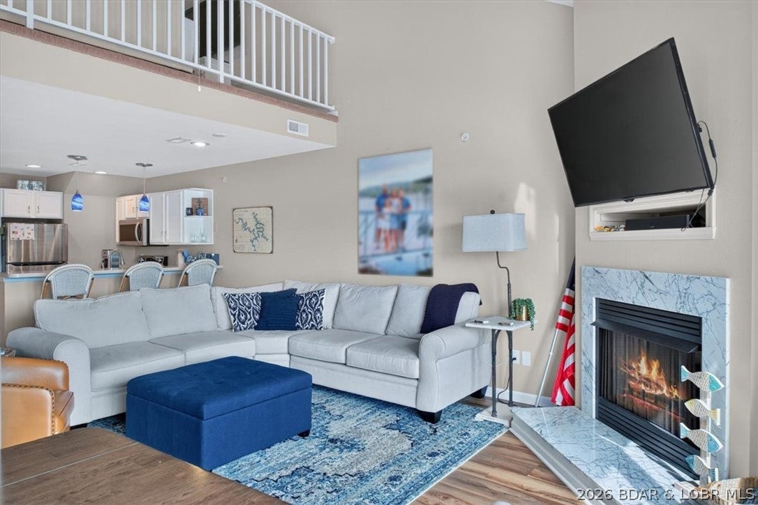 Cedar Glen Condominium - Residential