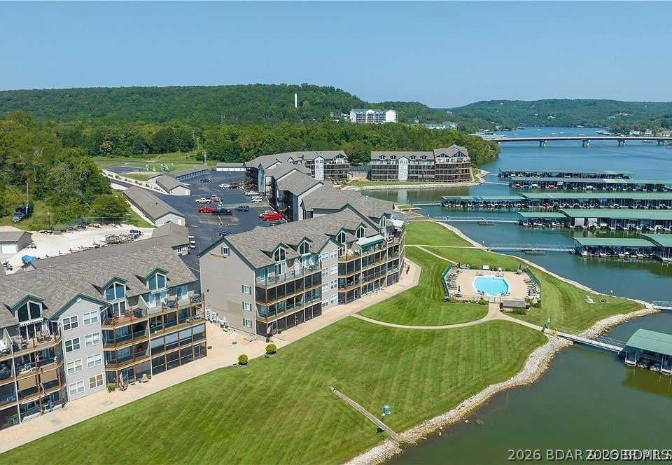 Cedar Glen Condominium - Residential
