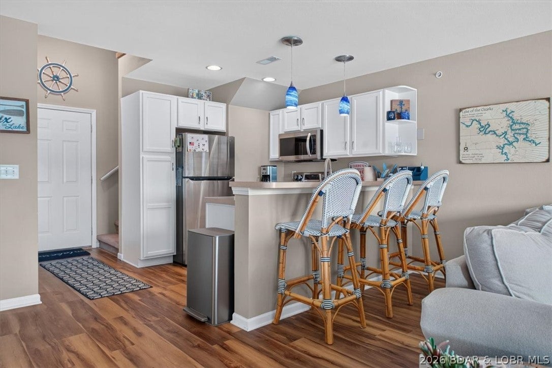 Cedar Glen Condominium - Residential