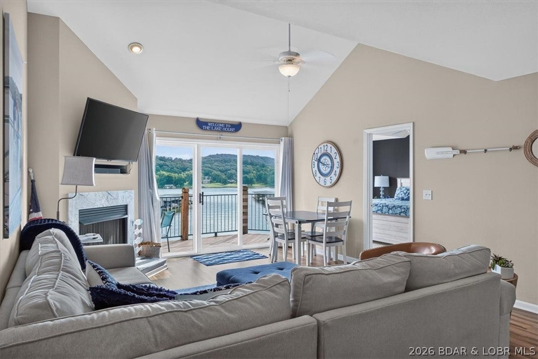 Cedar Glen Condominium - Residential