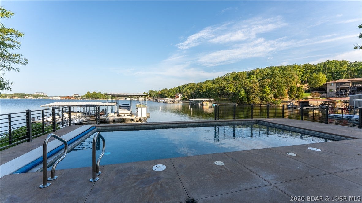 Grand Point - Residential