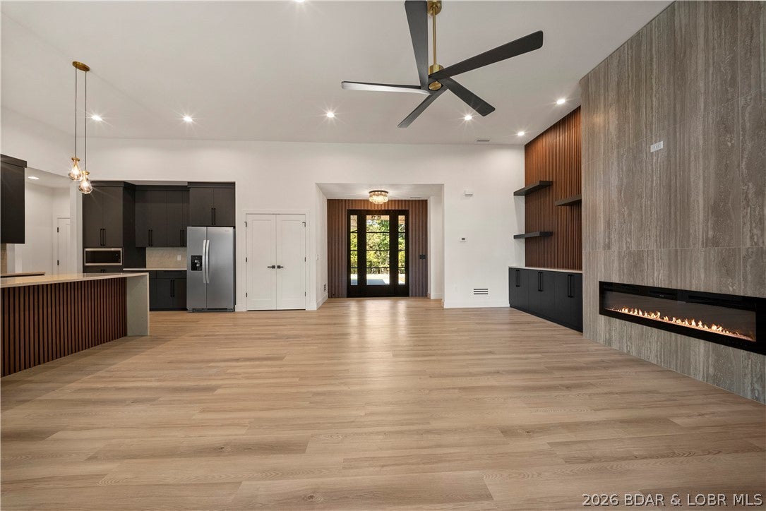 Grand Point - Residential
