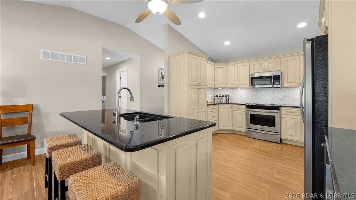 Shawnee Bend No. 5 - Residential