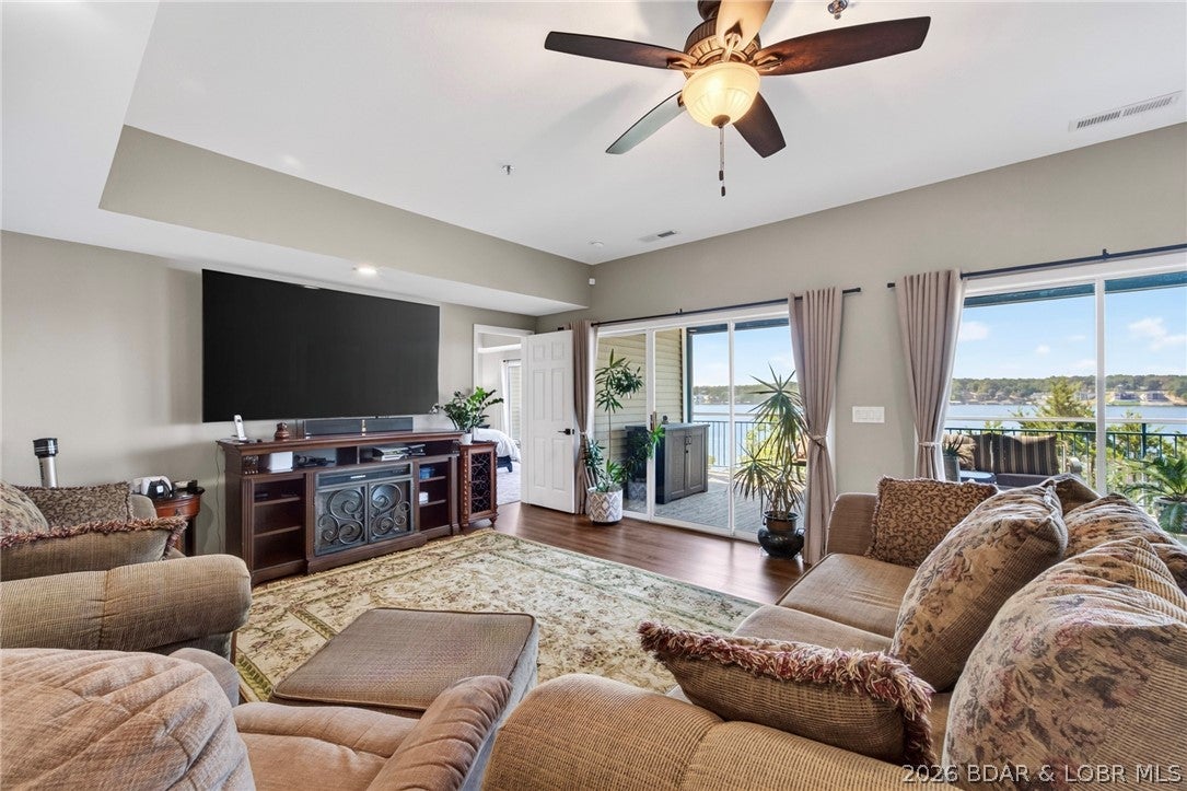 Palisades Condominium - Residential