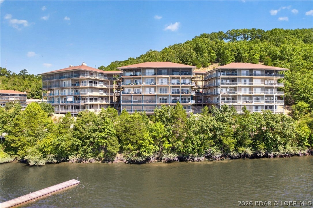 Palisades Condominium - Residential