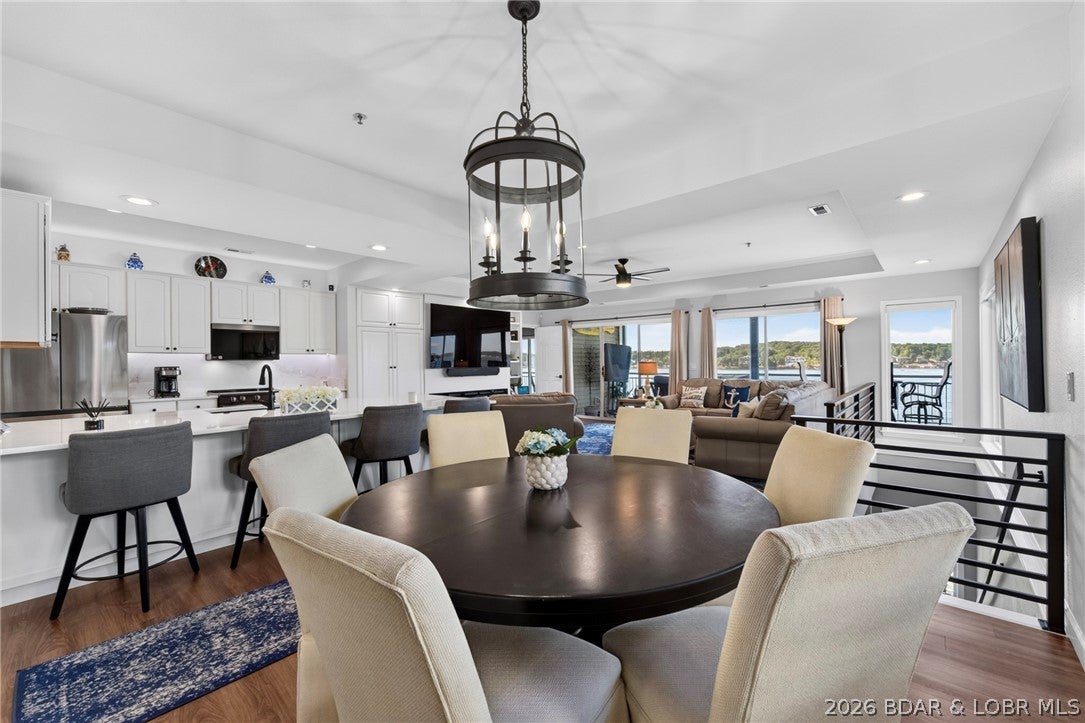 Palisades Condominium - Residential