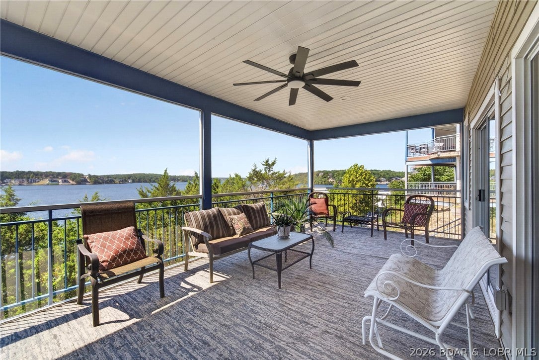Palisades Condominium - Residential