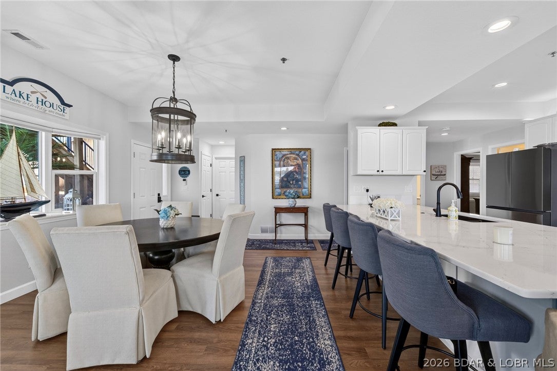 Palisades Condominium - Residential