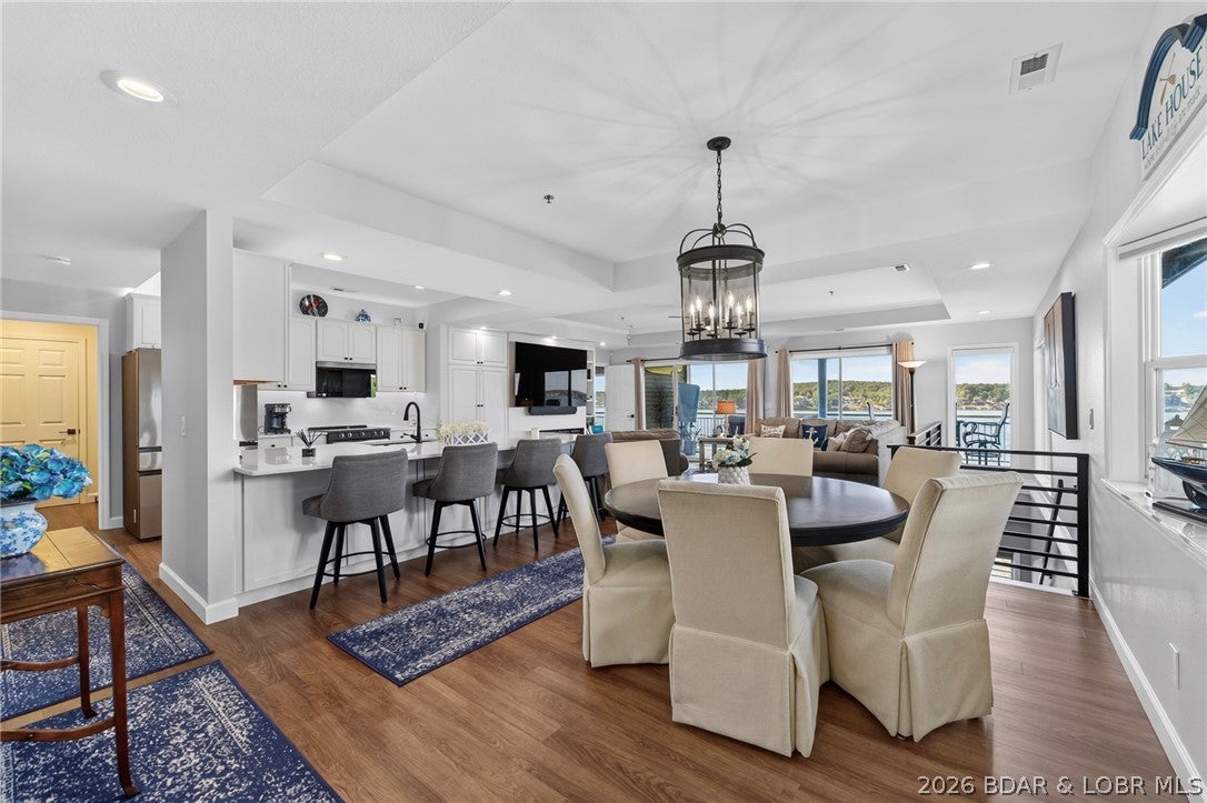 Palisades Condominium - Residential