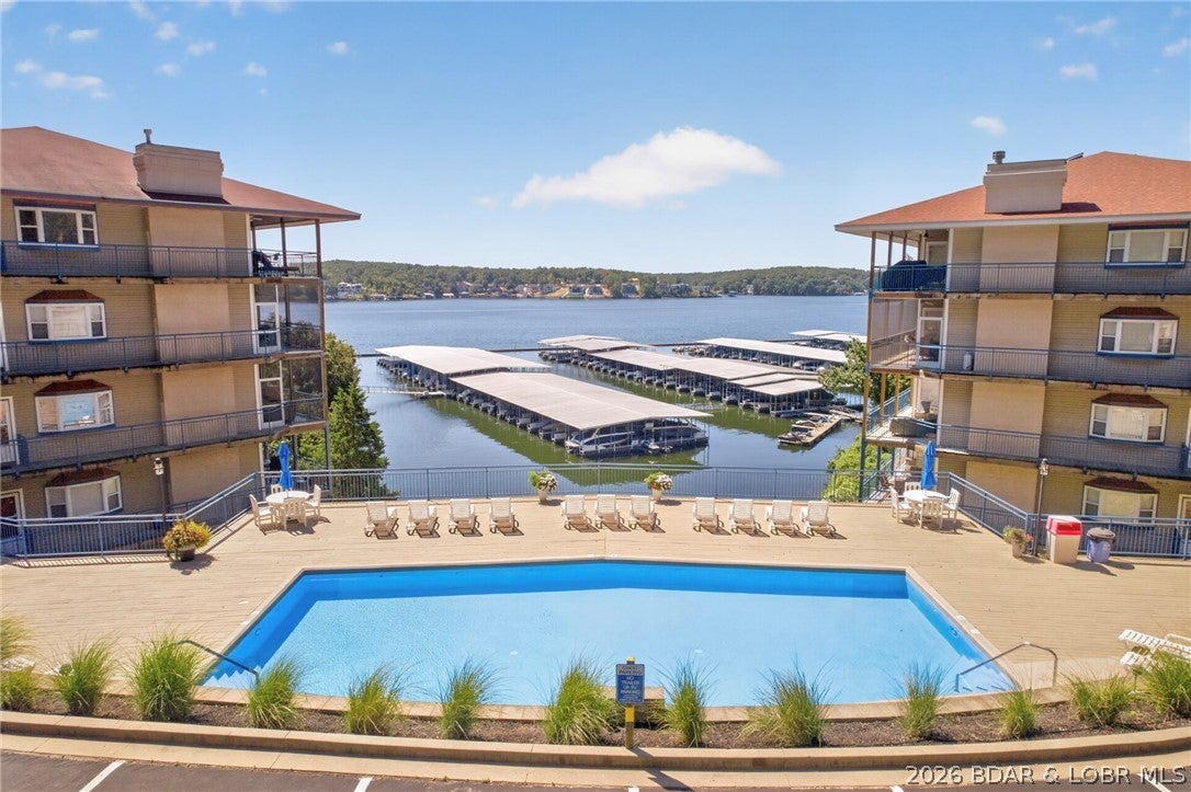 Palisades Condominium - Residential