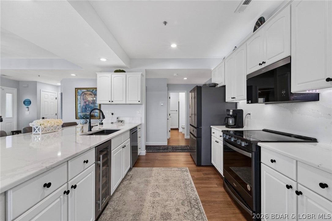Palisades Condominium - Residential