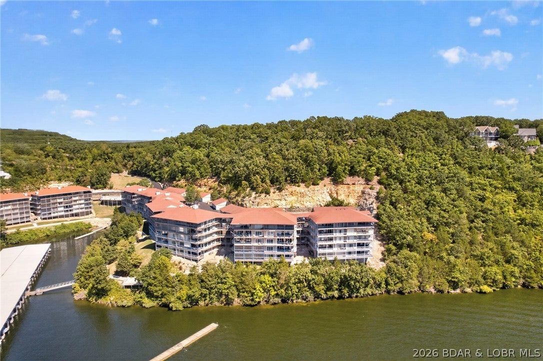 Palisades Condominium - Residential