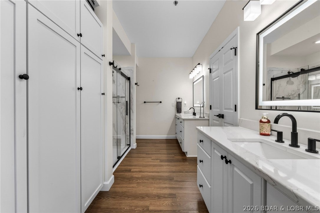 Palisades Condominium - Residential