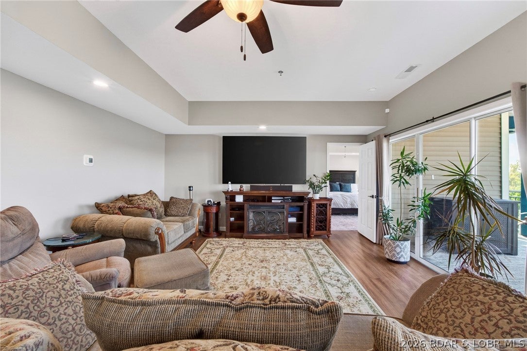 Palisades Condominium - Residential
