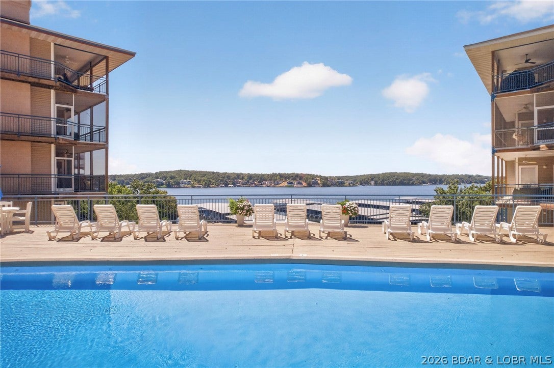 Palisades Condominium - Residential