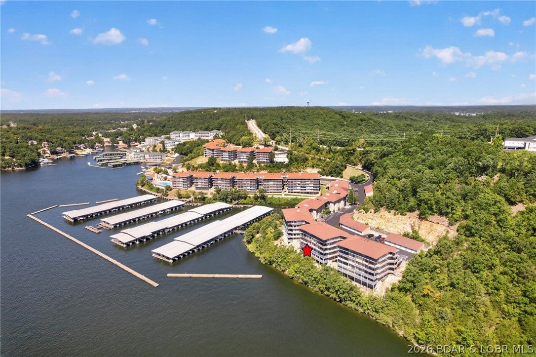 Palisades Condominium - Residential