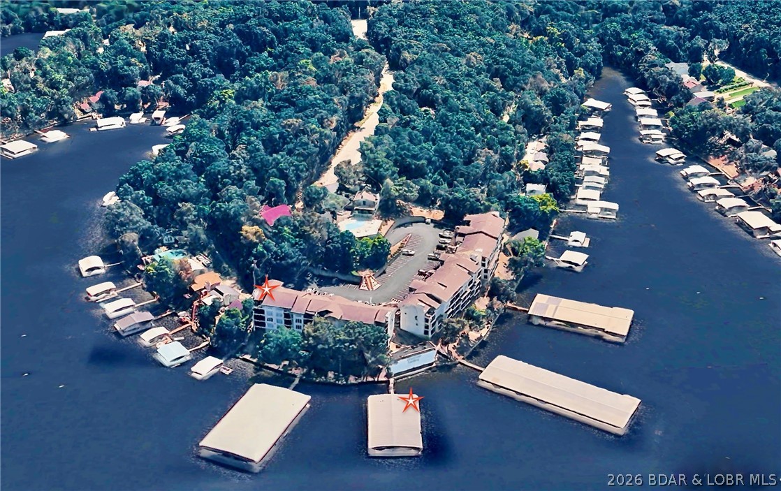 Jonathans Landing - Residential