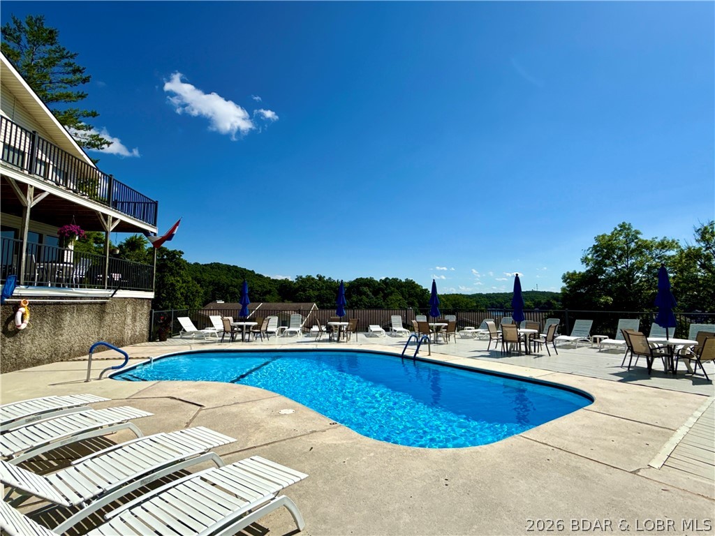 Jonathans Landing - Residential