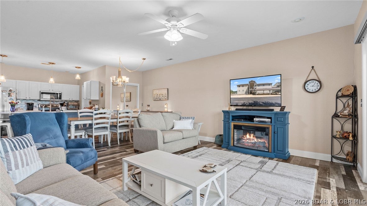 Oak Bluff Condominium - Residential