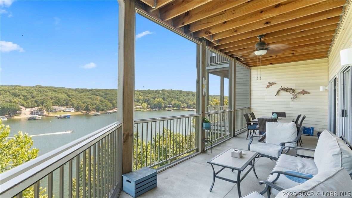 Oak Bluff Condominium - Residential