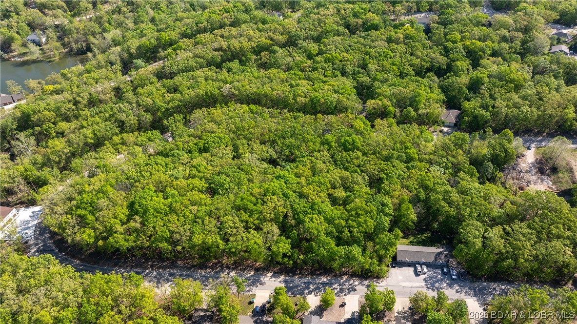 Four Seasons - Land