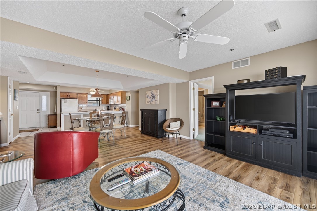 The Falls Condo - Residential