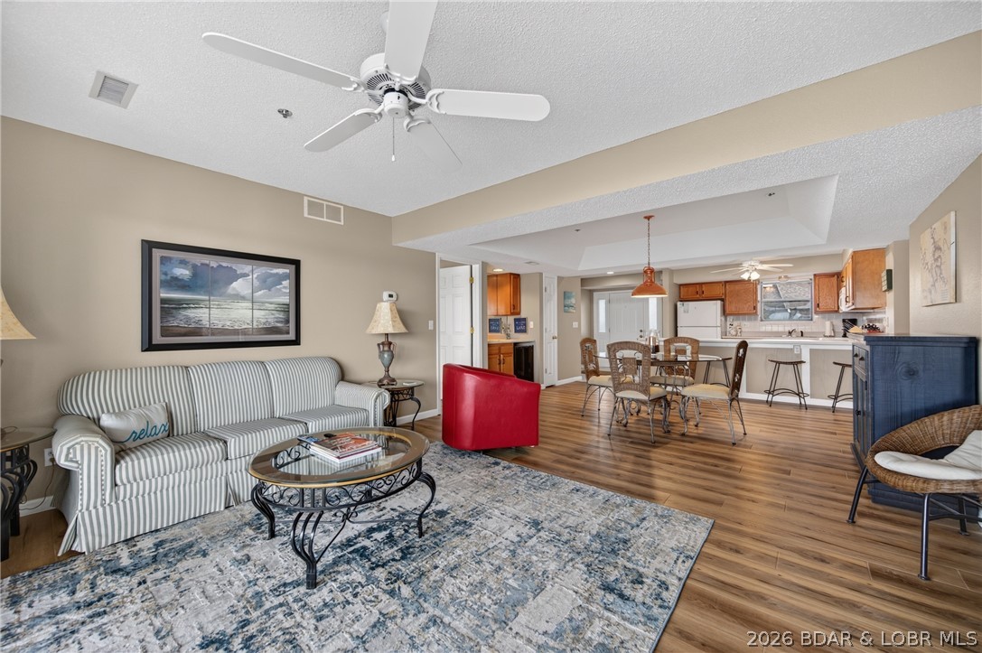 The Falls Condo - Residential