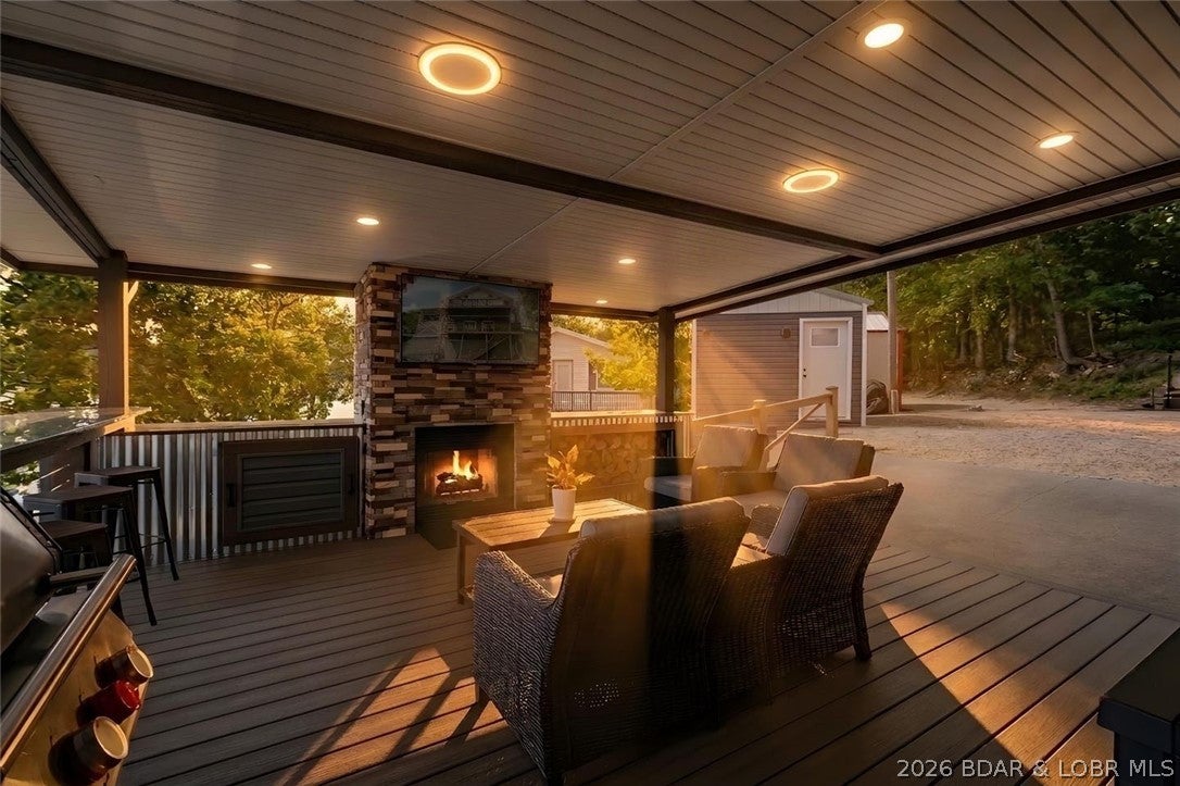 Lakewood Club - Residential
