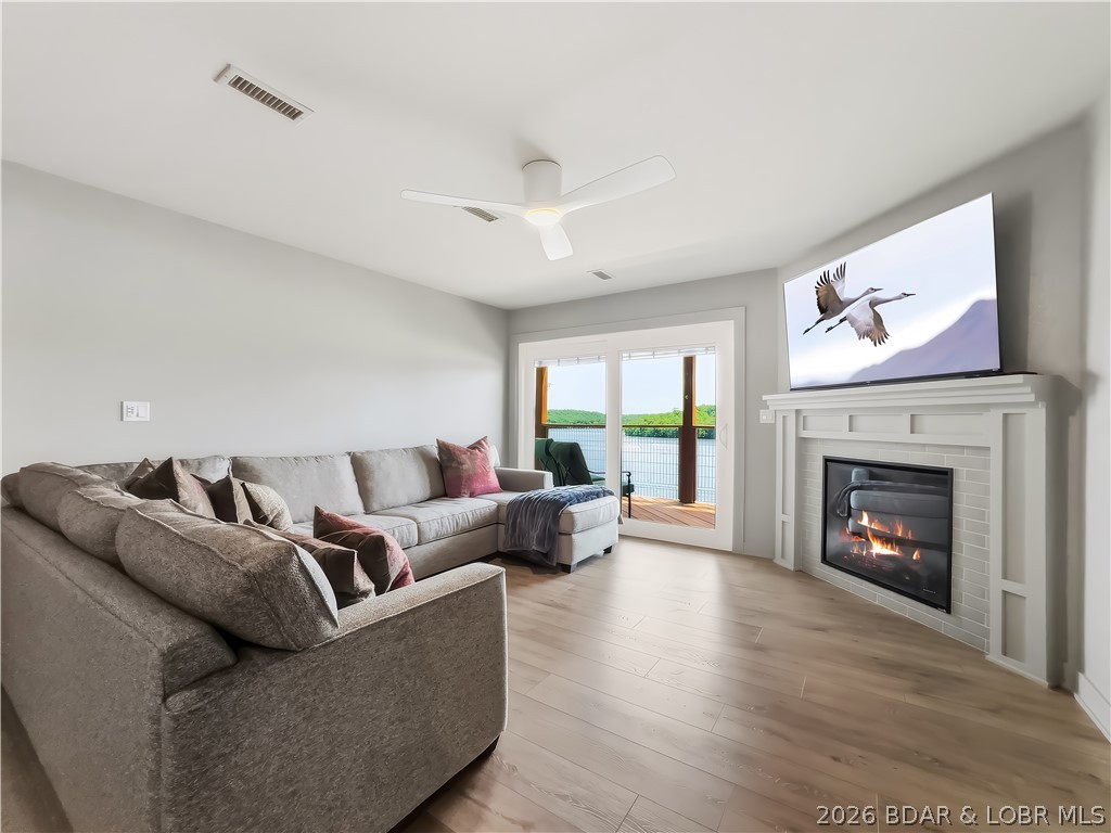 Park Place On The Lake - Residential