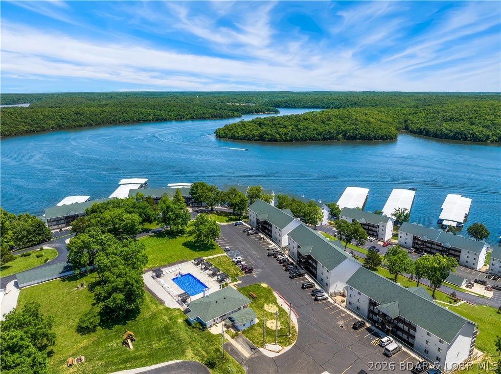 Park Place On The Lake - Residential