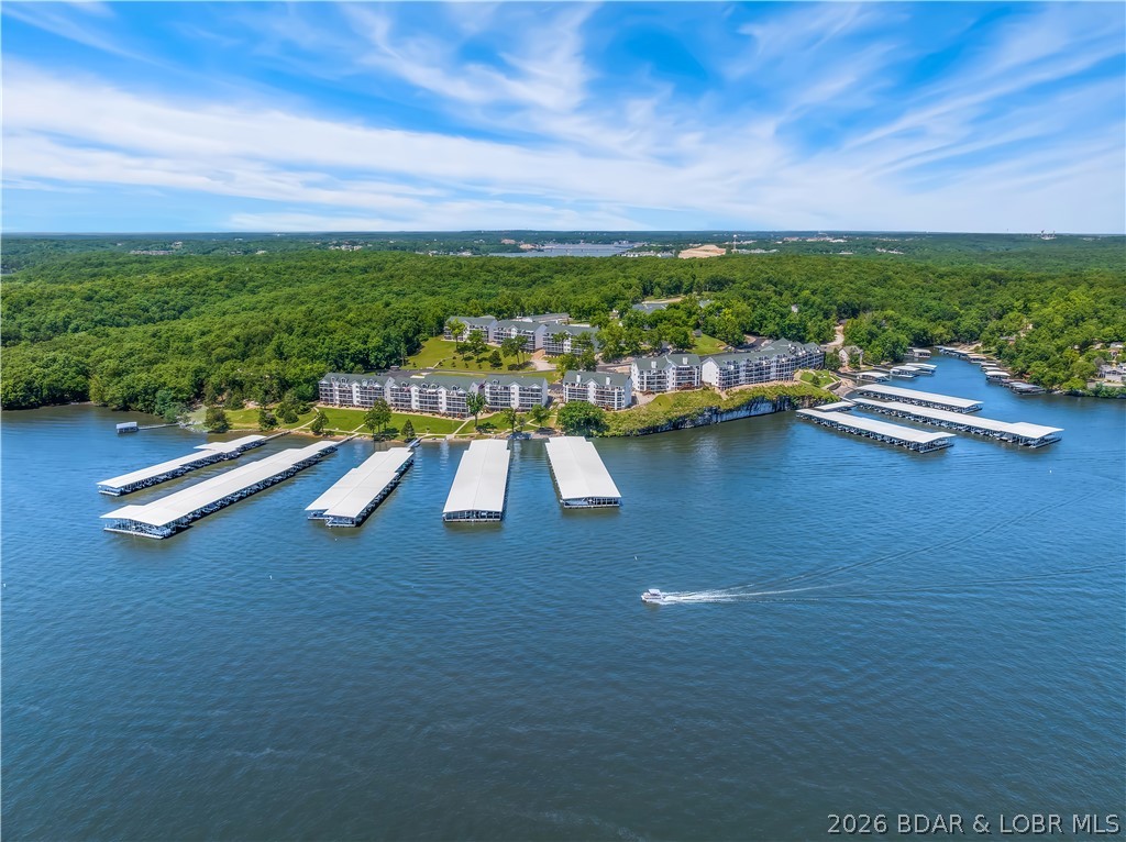 Park Place On The Lake - Residential