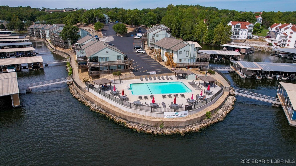 Southwood Shores Condominium - Residential