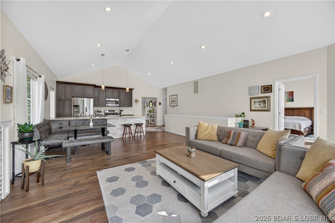 Coffman Bend #13 - Residential